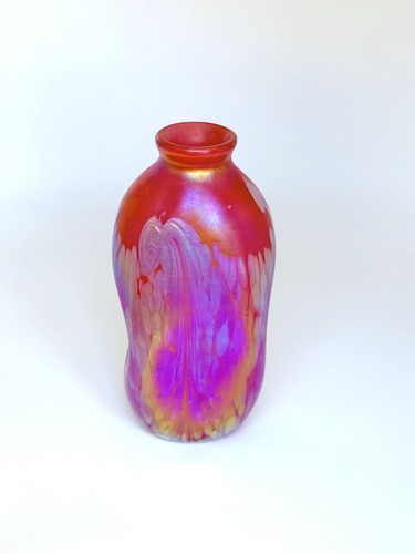 Red aurene vase - ,