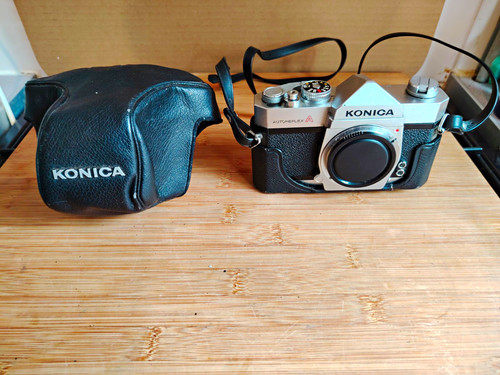 Konica autoreflex black - konica,
