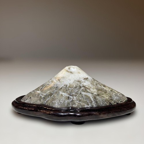 Suiseki japanese viewing stone - suiseki,