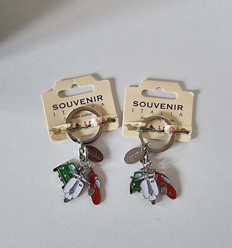 Italy souvenir keyrings - keyrings, bundle