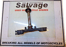 SUZUKI GSX 750 F 1998 - 2004:BOTTOM YOKE:USED MOTORCYCLE PARTS