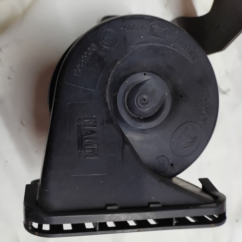 A046522 fiamm horn - horn, 0055306