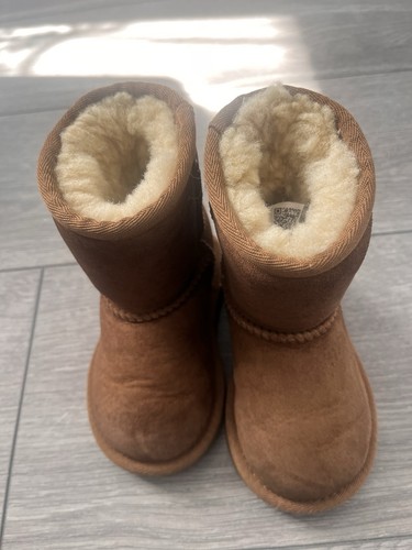 Ugg 5251t kids toddler - s/n,