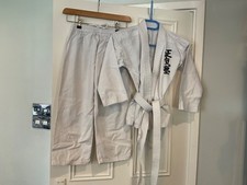 Child’s karate suit uniform Size 00/120