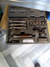 DRAPER 10T HYDRAULIC BEARING/GEAR/ PULLEY PULLER KIT. In Original Carry Case.