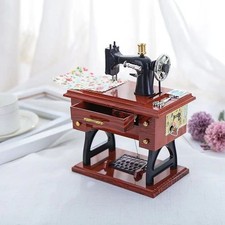 1x Vintage Style Sewing