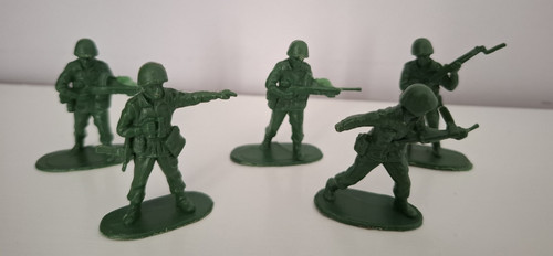Plastic green army soldier - green,