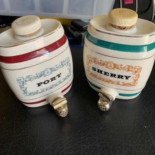 Pair vintage wade - wade, ceramic