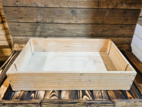 Plain shallow wooden wine - plain,