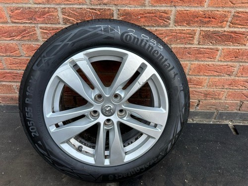 Selling vauxhall astra k - ,