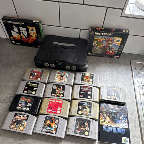 Nintendo pal console - console, with