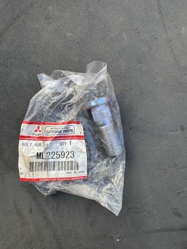 Genuine fuso canter - fuso, wheel