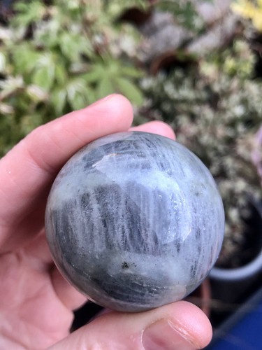 Labradorite sphere 132g - labradorite,