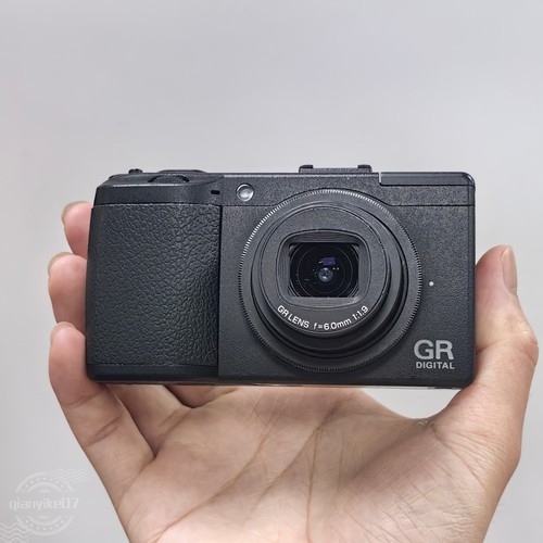 Ricoh digital iii compact - gr,