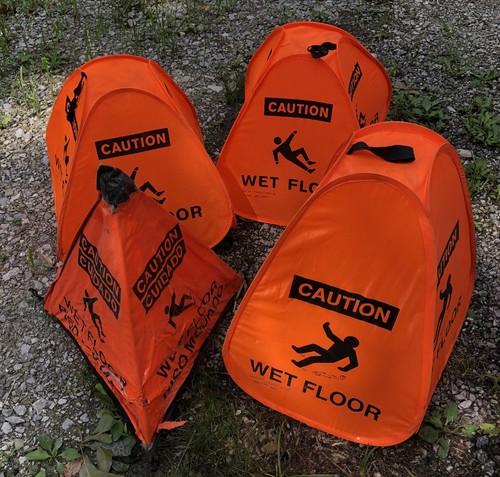 Caution wet floor pop up - pop,