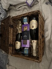 Medium M&S Wicker Hamper