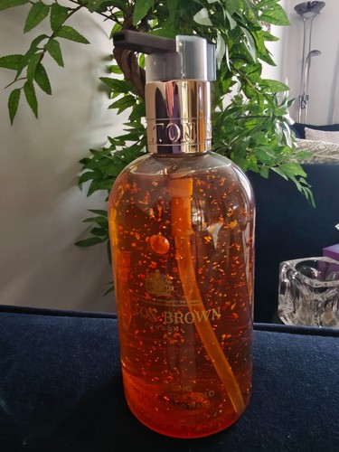 Molton brown mesmerising oudh - brown,