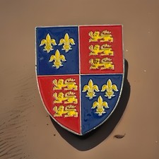 Atlas Editions Royal Coat of