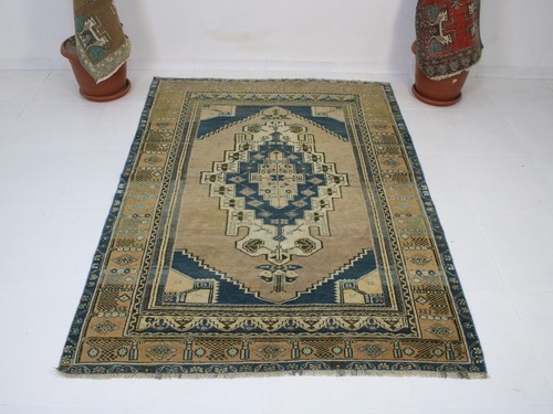 Vintage turkish area rug - area,
