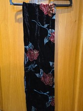 Scarf ”Frangi”Tie Rack