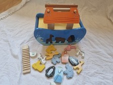 Wooden Noahs Arc ark with figures 