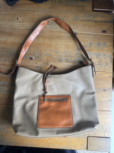 Pavers women beige and tan - pavers,