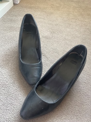 Used cabin crew - black,