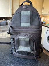 Lowepro Slingshot 200 AW