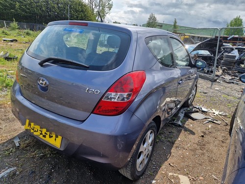 Hyundai i20 mk1 door hatch - door,