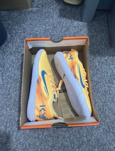 Brand new kids nike - brand,