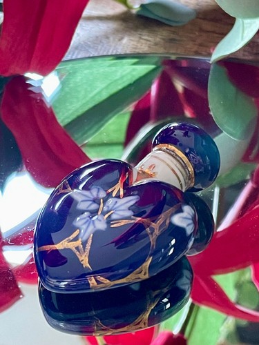 Antique porcelain heart - antique, scent