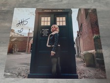 MILLIE GIBSON RUBY SUNDAY DR WHO SIGNED 10 X 8 AUTOGRAPHED PHOTO..REAL