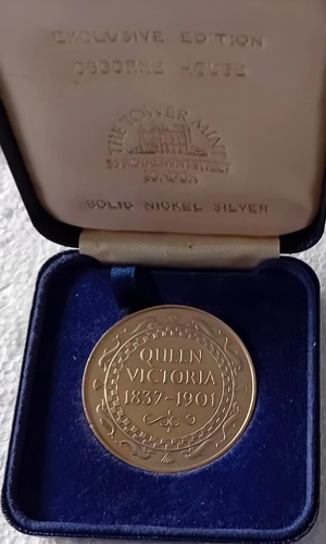 Superb vintage queen victoria - superb,