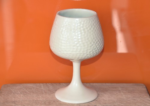 Dartmouth pottery white - dartmouth,