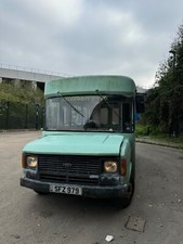 CLASSIC FORD TRANSIT LUTON