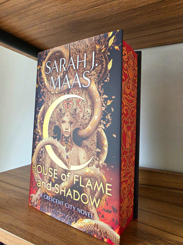 Sarah maas crescent - sarah, city