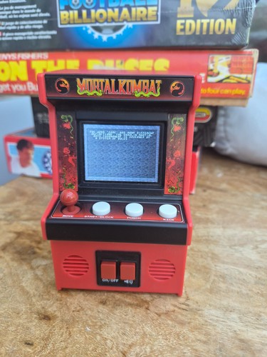 Mortal kombat mini - mortal, game