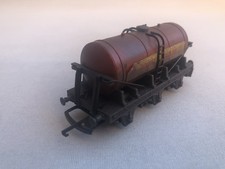 Wrenn W5044 OO Gauge Double Diamond 6-Wheel Tank Wagon Orange Weathered Good+C