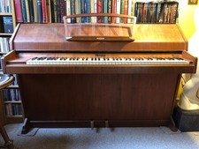 Eavestaff piano, Pianette