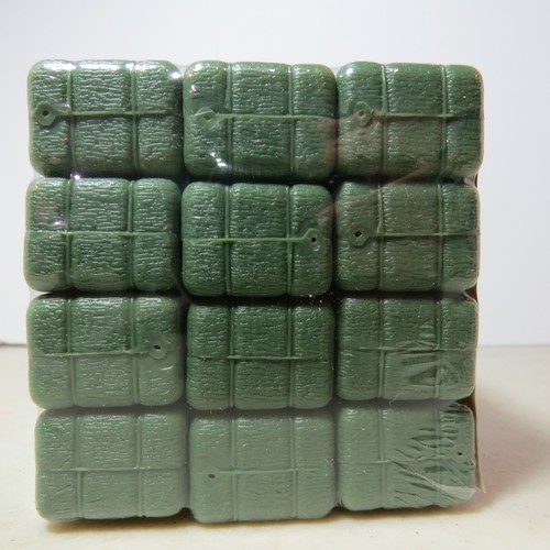 Small square hay bales per - small,