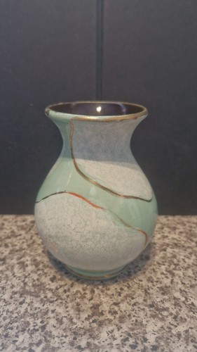 Lovely small vase - small,