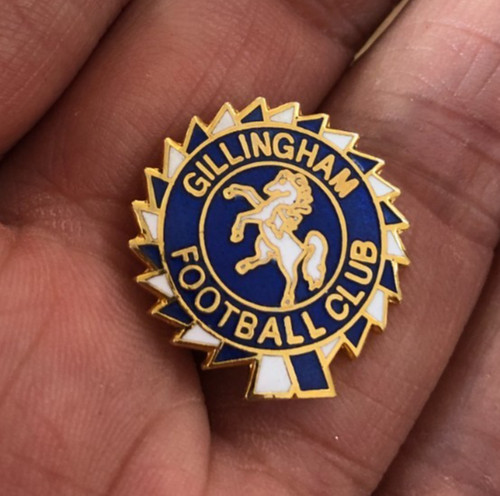 Rare gillingham rosette - rare, f.c.
