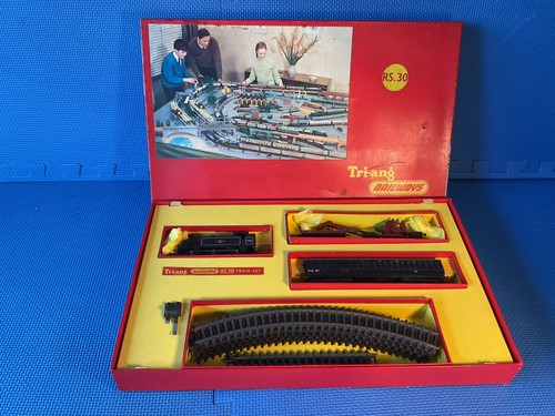 Triang rs30 crash train set - triang,