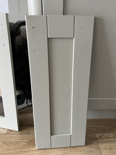 Howdens tewkesbury door sage - door,