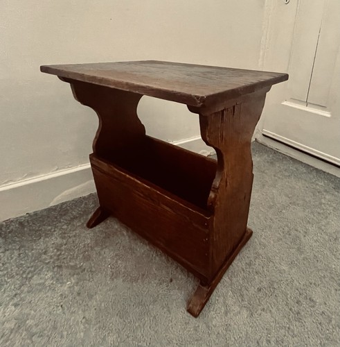 Vintage wooden side table - wooden,