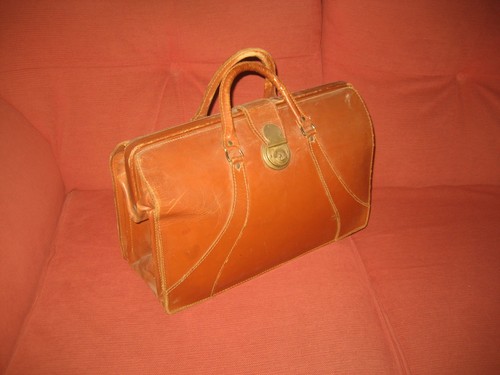 Vintage titan brown briefcase - brown,