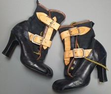 Vivienne Westwood Animal Toe Bondage Boots Nymphs 2002 – UK 5, EU 38