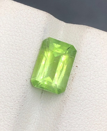 03ct natural green color - 4.03ct,