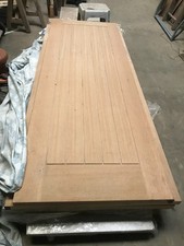 Howdens Holdenby  727 X 2040mm New Oak Door