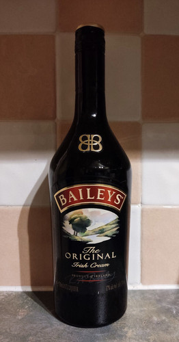 Empty baileys irish cream 70cl - baileys,